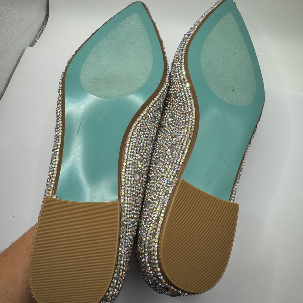 Betsey Johnson Rhinestone Pointed Toe Flats Bridal Silver 7.5M - Picture 6 of 7